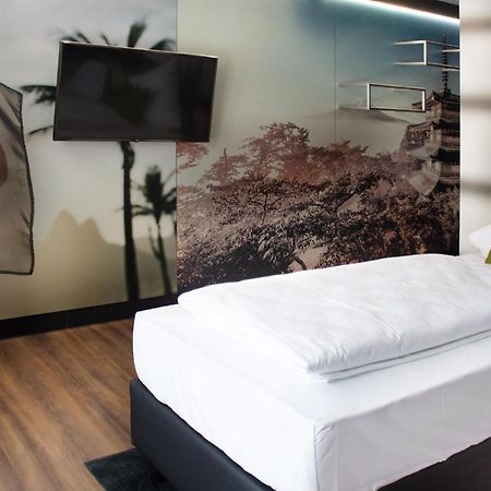 Men Hotel By Wmm Hotels Mengen Eksteriør billede