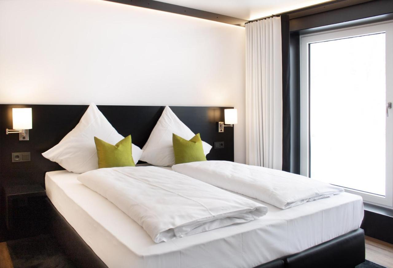Men Hotel By Wmm Hotels Mengen Eksteriør billede