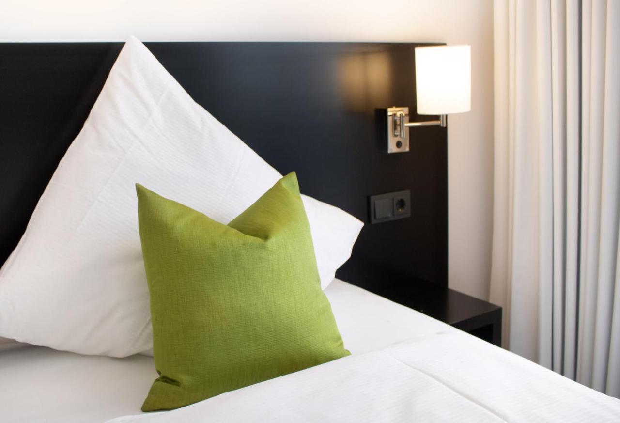 Men Hotel By Wmm Hotels Mengen Eksteriør billede