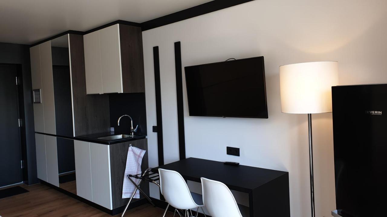 Men Hotel By Wmm Hotels Mengen Eksteriør billede